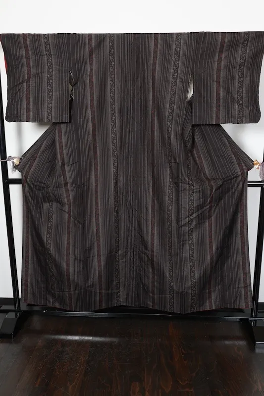 Yonezawa Tsumugi (Japan used kimono silk), floss silk, shades of brown and red, plant-dyed, handwoven, R167