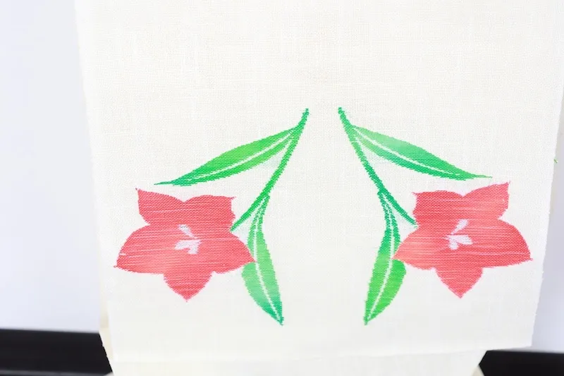 Summer Nagoya Obi(used sash)– Ecru, Sheer Gauze (Sha) Weave – Green & Red  R42