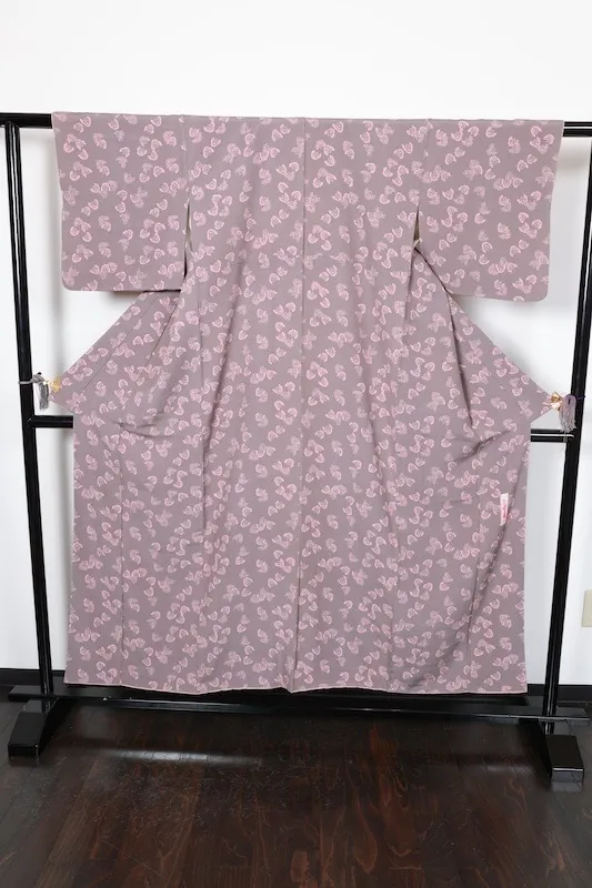 Komon (Japan used kimono silk crepe) by Tsujimura Jusaburo, gray with cherry blossom pink, featuring a swollen sparrow design, R163