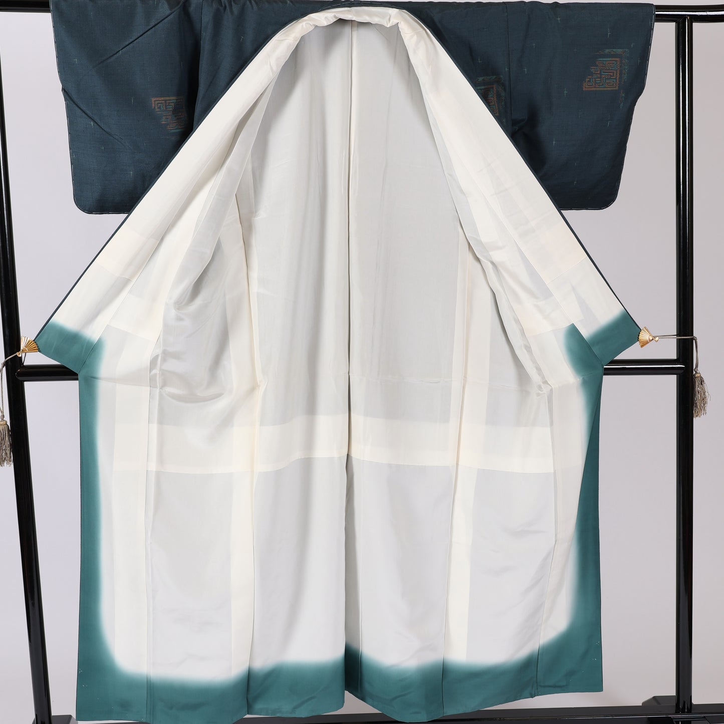 Japanese kimono  (Tsumugi) M-size 100% silk  New/ 515