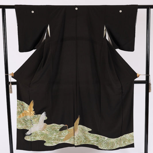 Japanese kimono  (Kurotomesode) S-size 100% silk  / 537