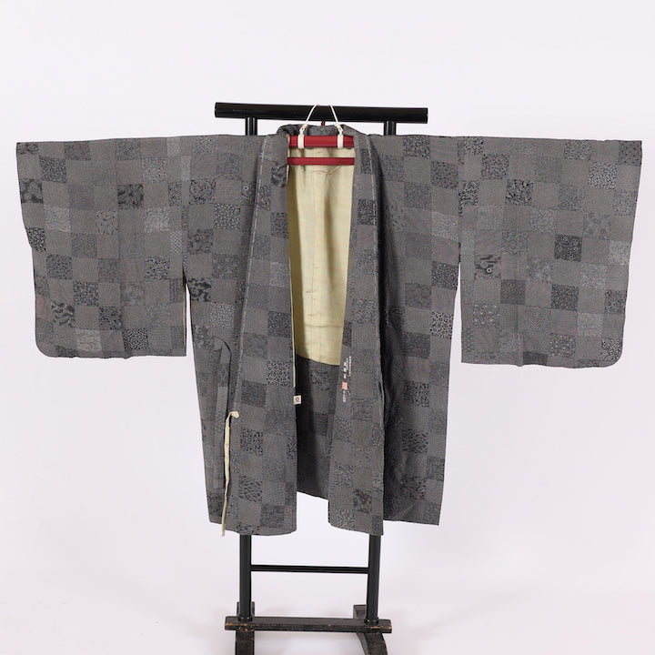 Japanese kimono  Coat (Dotyugi) M-size 100% silk  / 557