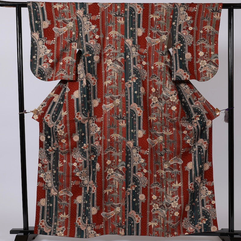 Used kimono  (Komon) L-size 100% silk  / 1120