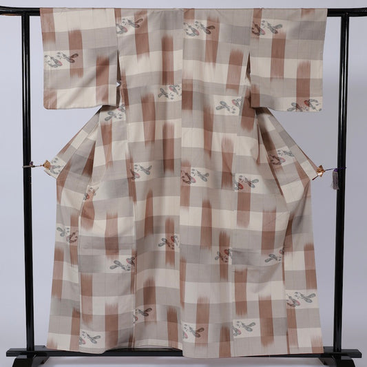 Used kimono  (Tsumugi) L-size 100% silk  / 1122