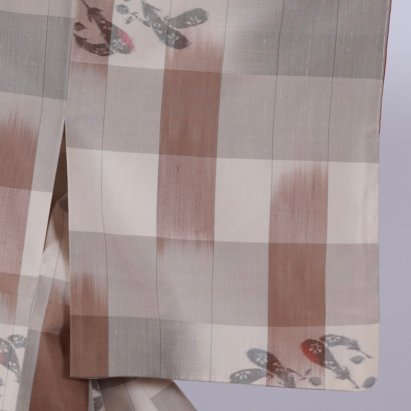 Used kimono  (Tsumugi) L-size 100% silk  / 1122