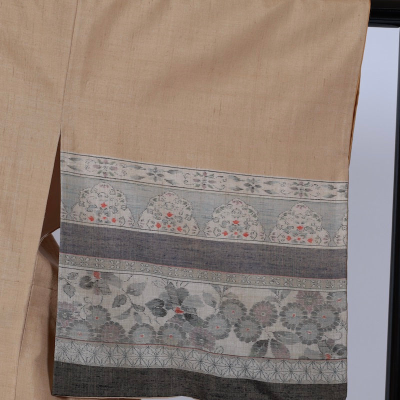 Used kimono  (Tsumugi) L-size 100% silk  / 1124