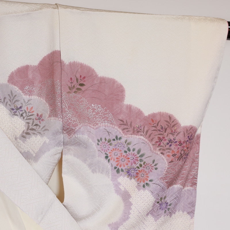 Japanese kimono  (HOumongi) M-size 100% silk  / 770