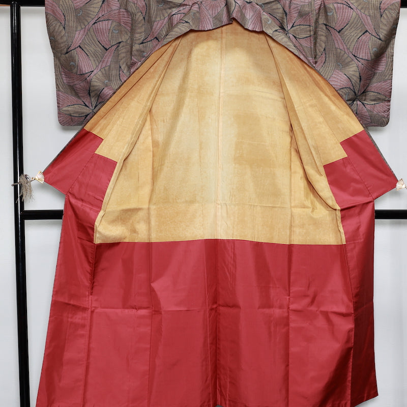 Japanese kimono  (Tsumugi) M-size 100% silk  / 800