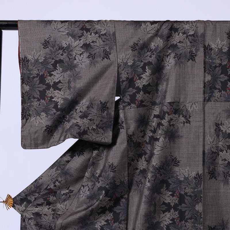 Japanese kimono  (tsumugi) M-size 100% silk  / 900