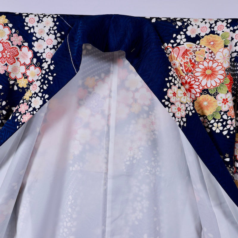 Long-sleeved kimono (Furisode)　/950