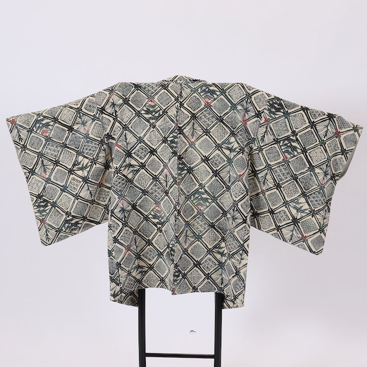 Vintage Japanese kimono  Jacket (Haori) S-size 100% silk  / 462