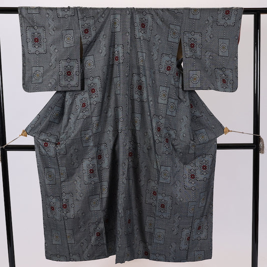 Japanese kimono  (Tsumugi) S-size 100% silk  / 487