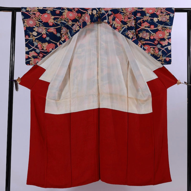 Japanese kimono  (Komon) S-size 100% silk  / 984