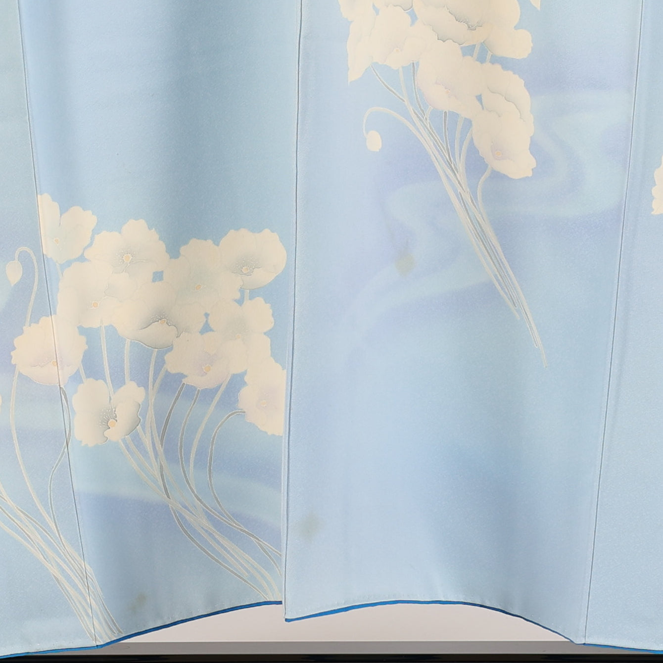 Japanese kimono  (Houmongi) M-size 100%silk  /  102