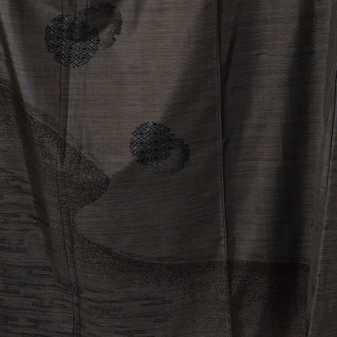 Japanese kimono  (Tsumugi) M-size 100% silk  /  303