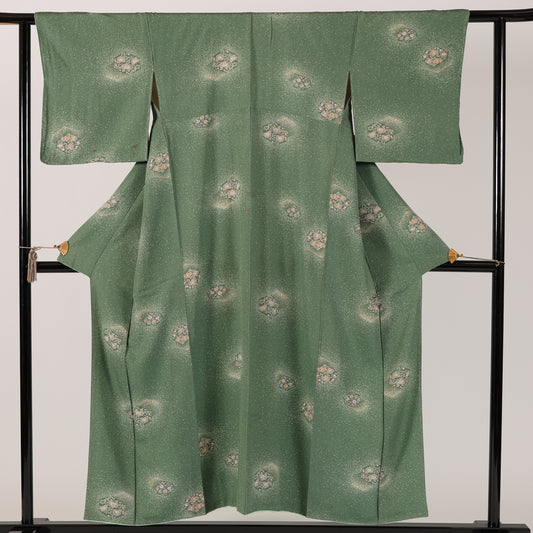 Japanese kimono  (Komon) L-size 100%silk  / 112